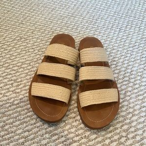 Womens sandals size 7.5